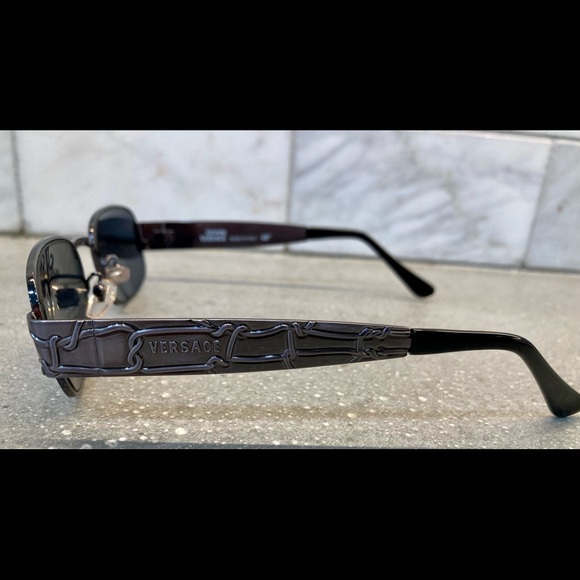 Vintage Gianni Versace sunglasses MOD X06 COL. 58M Made in Italy. - Picture 2 of 6